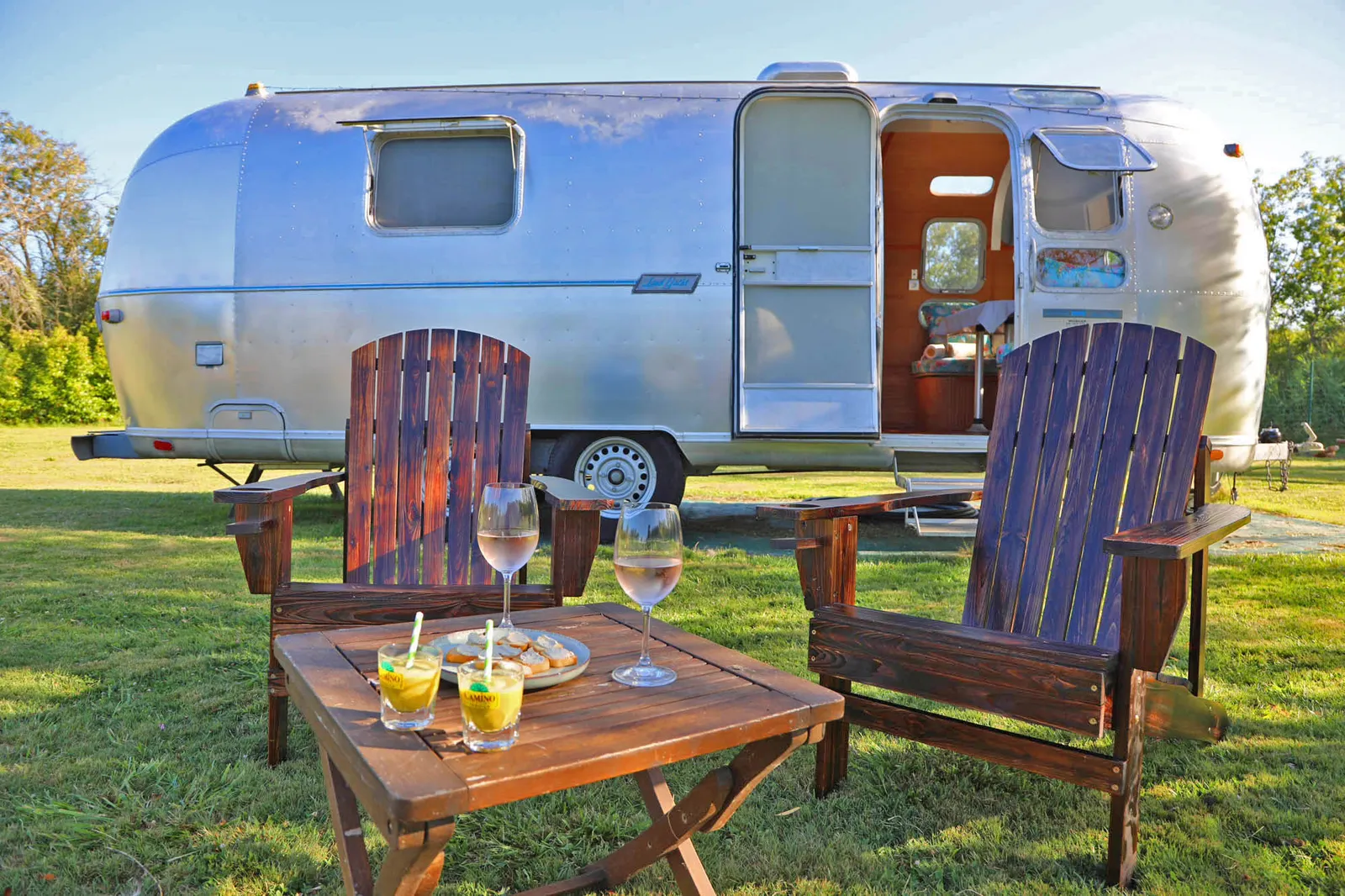 Airstream au bord du lac à Saint-Loubès, photo 2