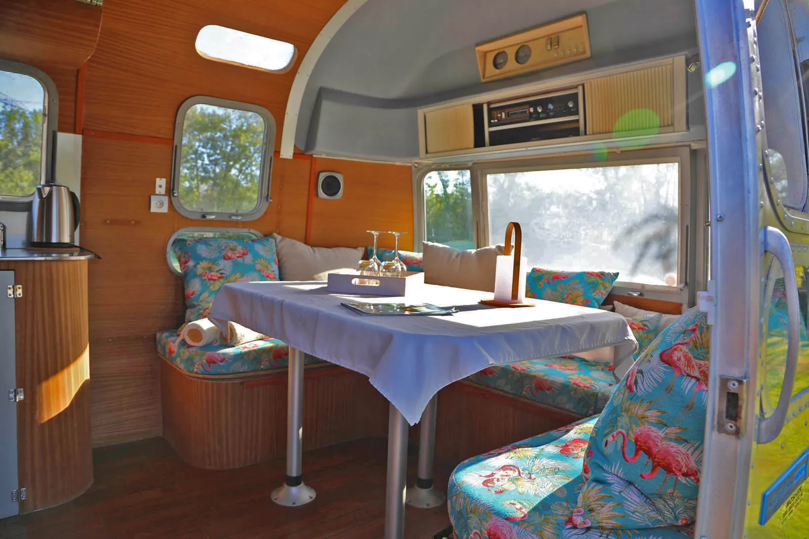 Airstream au bord du lac à Saint-Loubès, photo 4