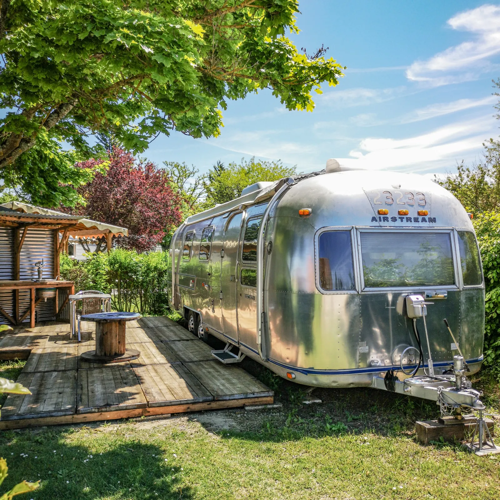 L'Airstream du Château Hauterives, caravane à Hauterives