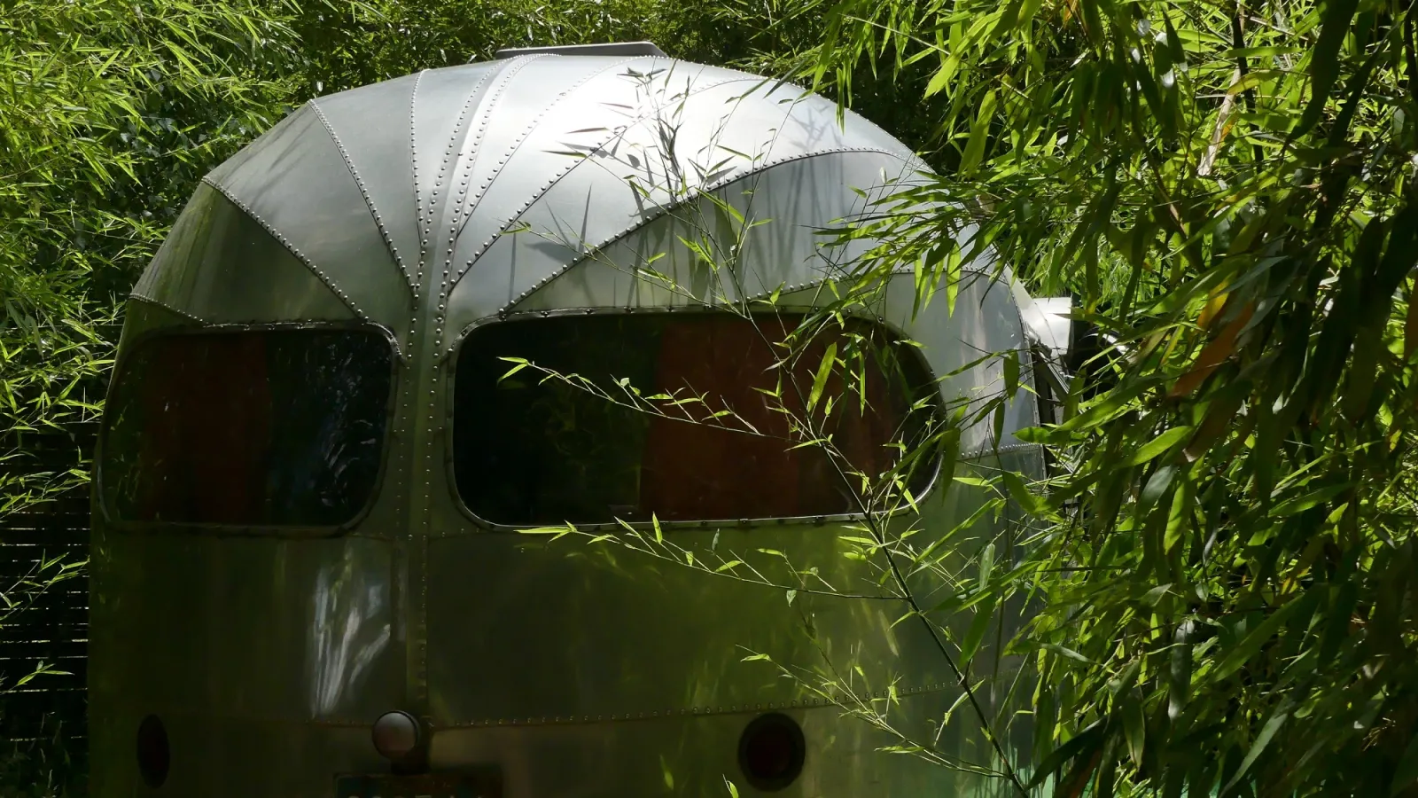 Airstream Silver Streak 1953 à Manses, photo 7