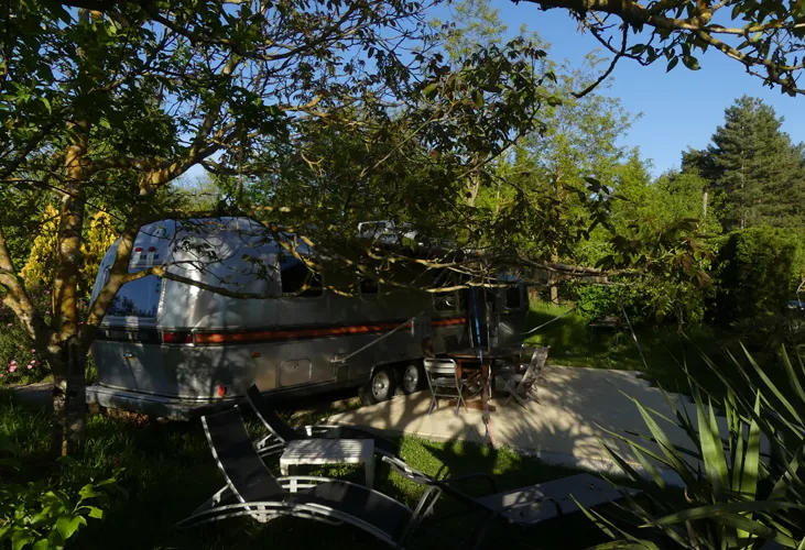 Airstream Summer Suite 1985, caravane à Manses