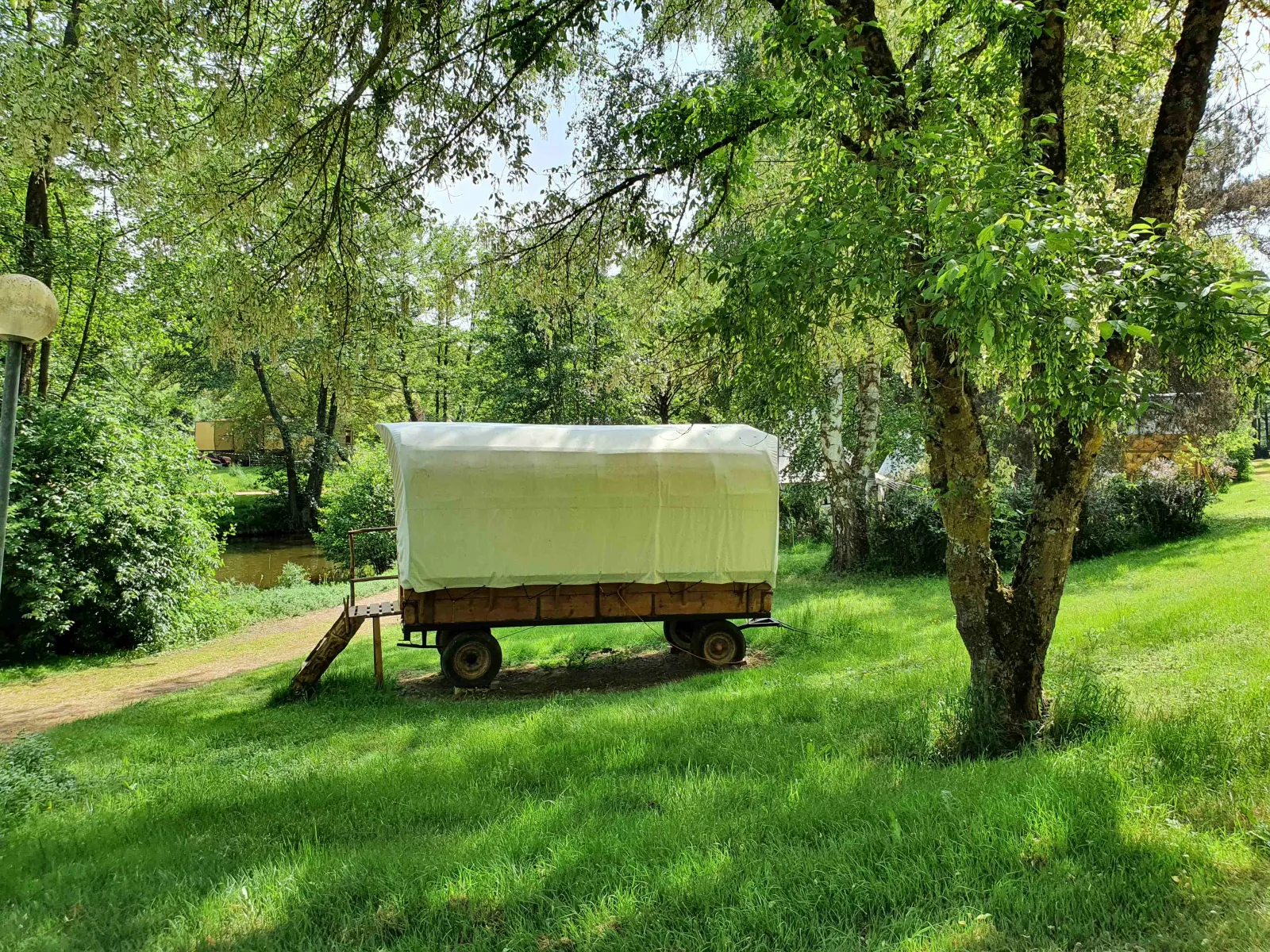 Le Chariot western de L'Alternatif à Huriel, photo 2