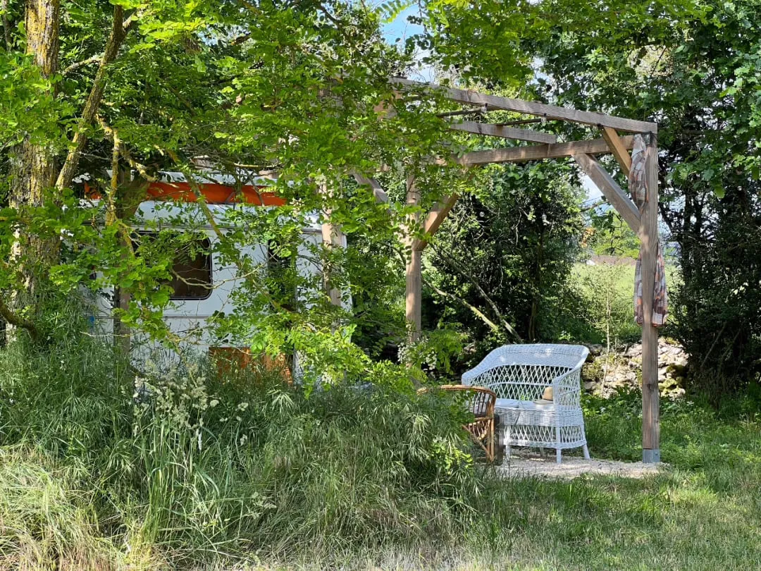 Les Divines Caravanes, caravane à Valence-en-Poitou