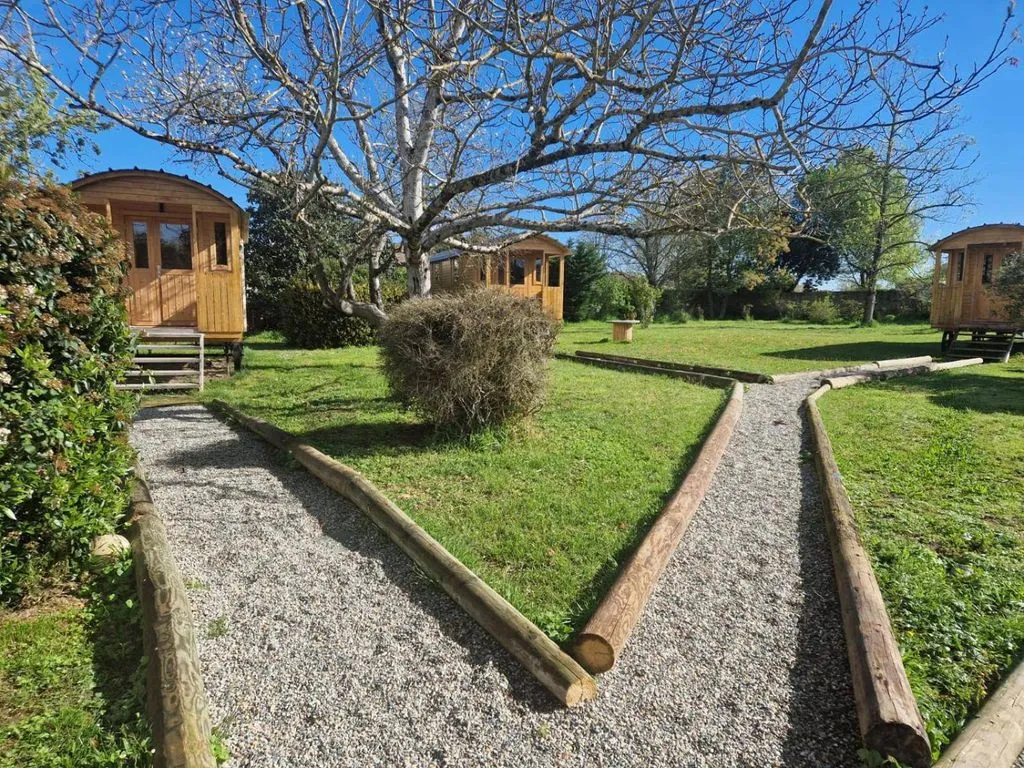 La Roulotte Dépote, roulotte à Monbéqui