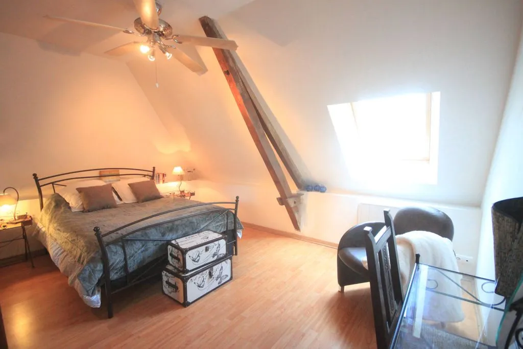 La maison du bonheur, roulotte à Anlhiac
