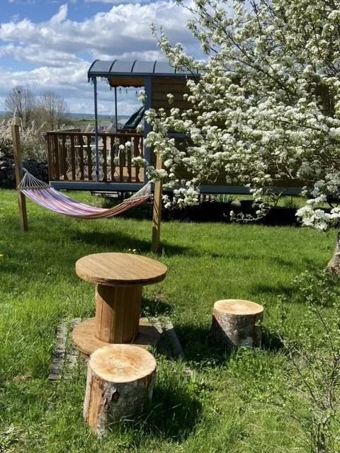 La Roulotte au fond du pré à Coltines, photo 6