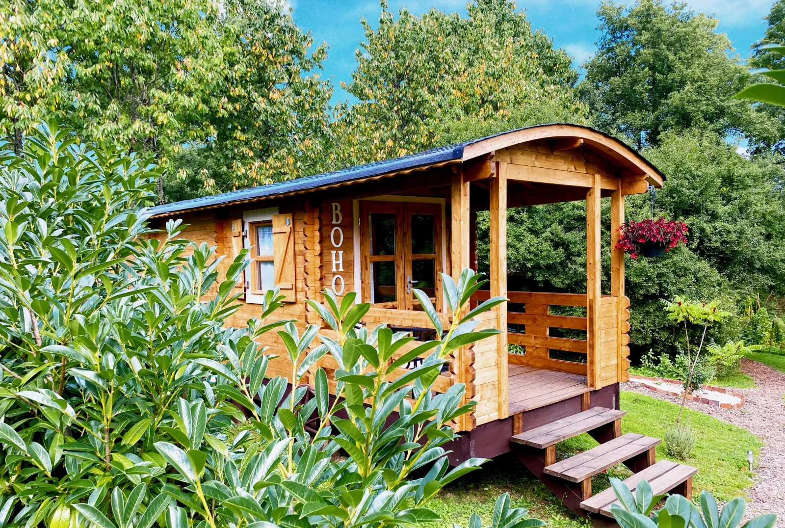 Roulotte Boho de Little Wood Lodges, roulotte à Bailly-aux-Forges