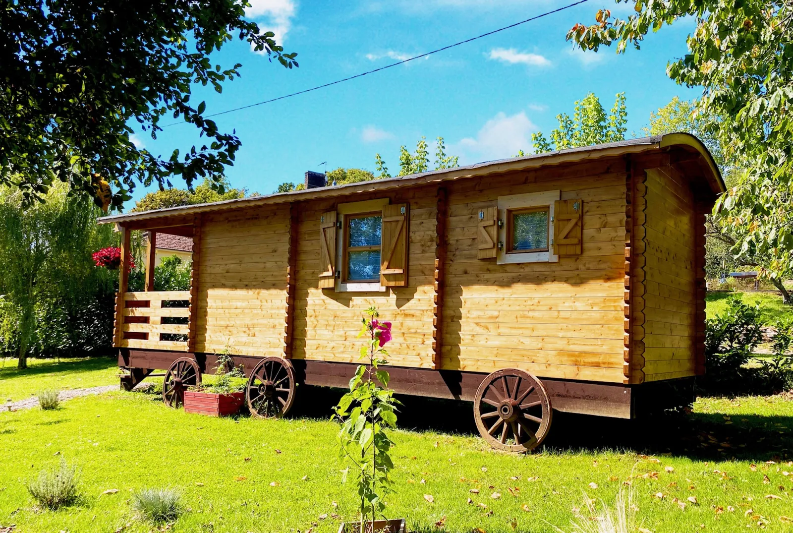 Roulotte Boho de Little Wood Lodges à Bailly-aux-Forges, photo 2