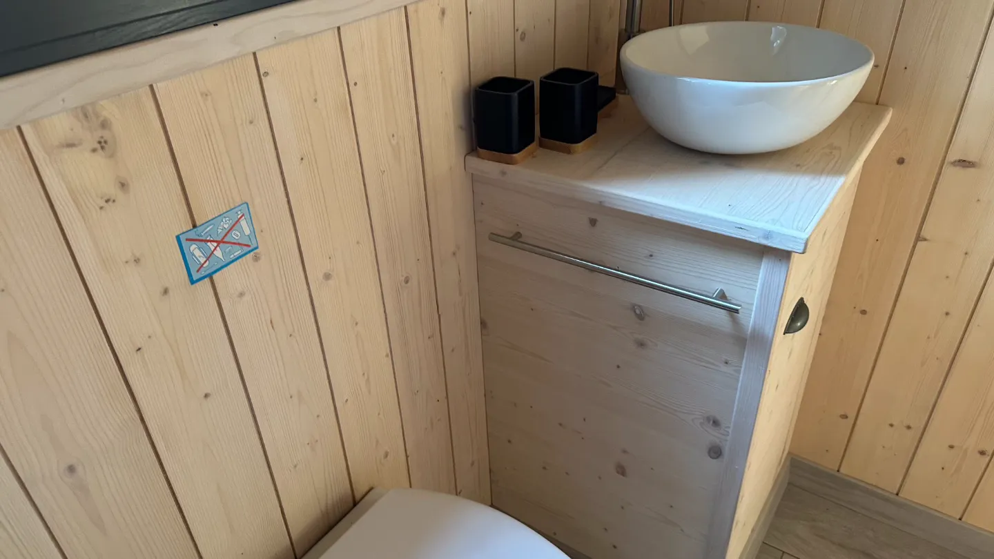 Roulotte de charme de Bagnols à Bagnols-en-Forêt, photo 6