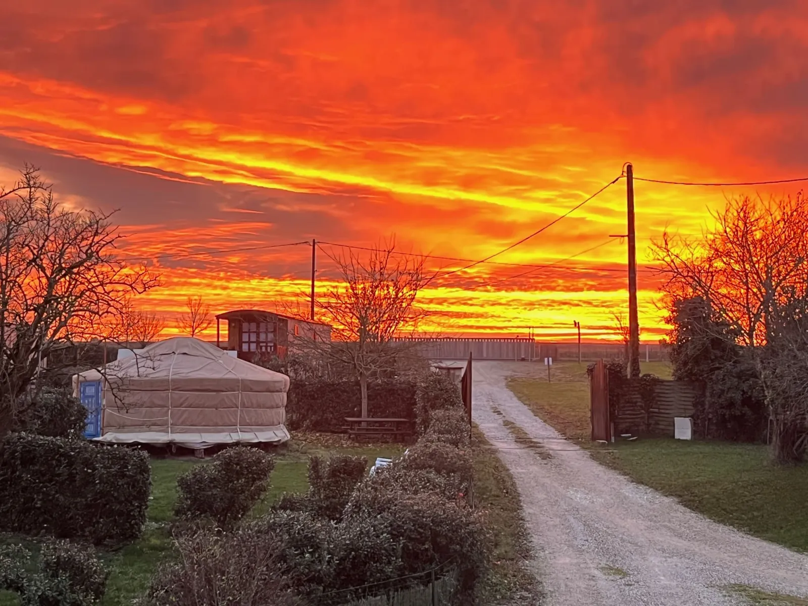 Roulotte de la Buissonnière Lodges à Chisseaux, photo 7