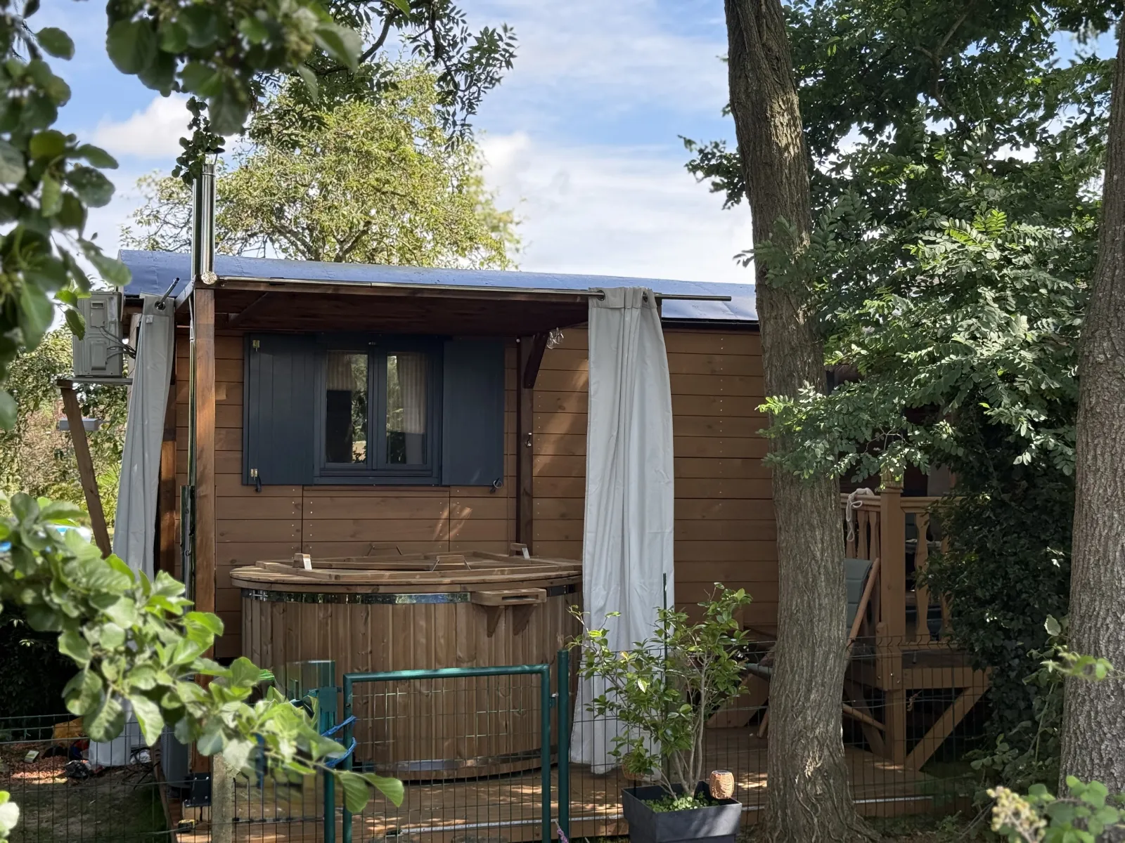 La Roulotte Dorée à Écouves, photo 3