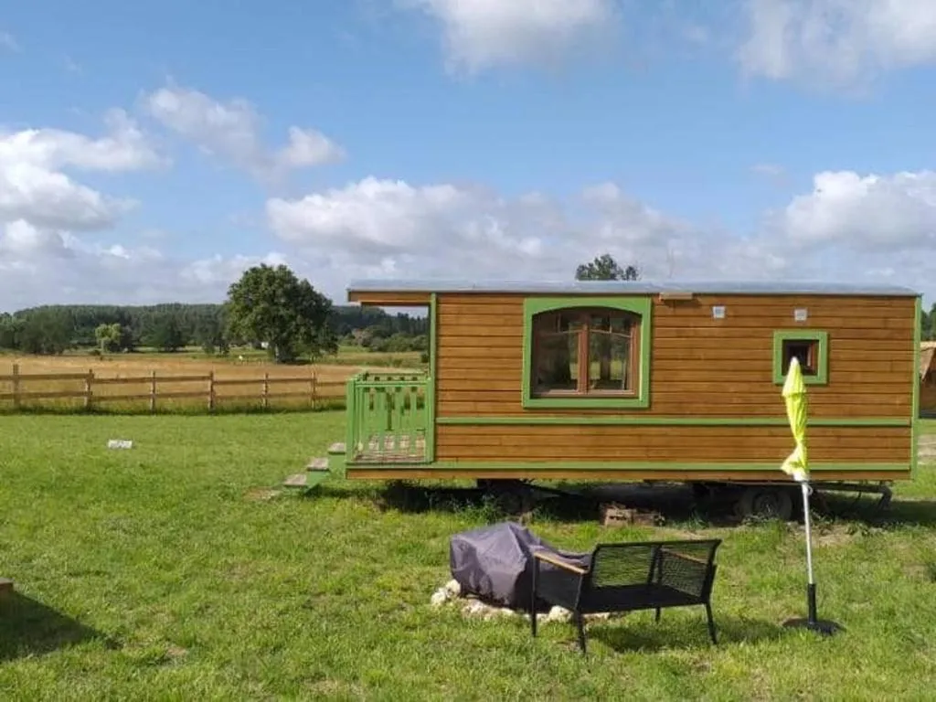 La roulotte équipée de Cérans à Cérans-Foulletourte, photo 4