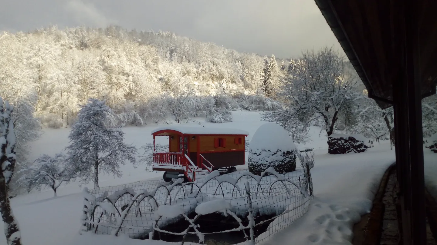 Roulotte Kazalista, roulotte à Fresse