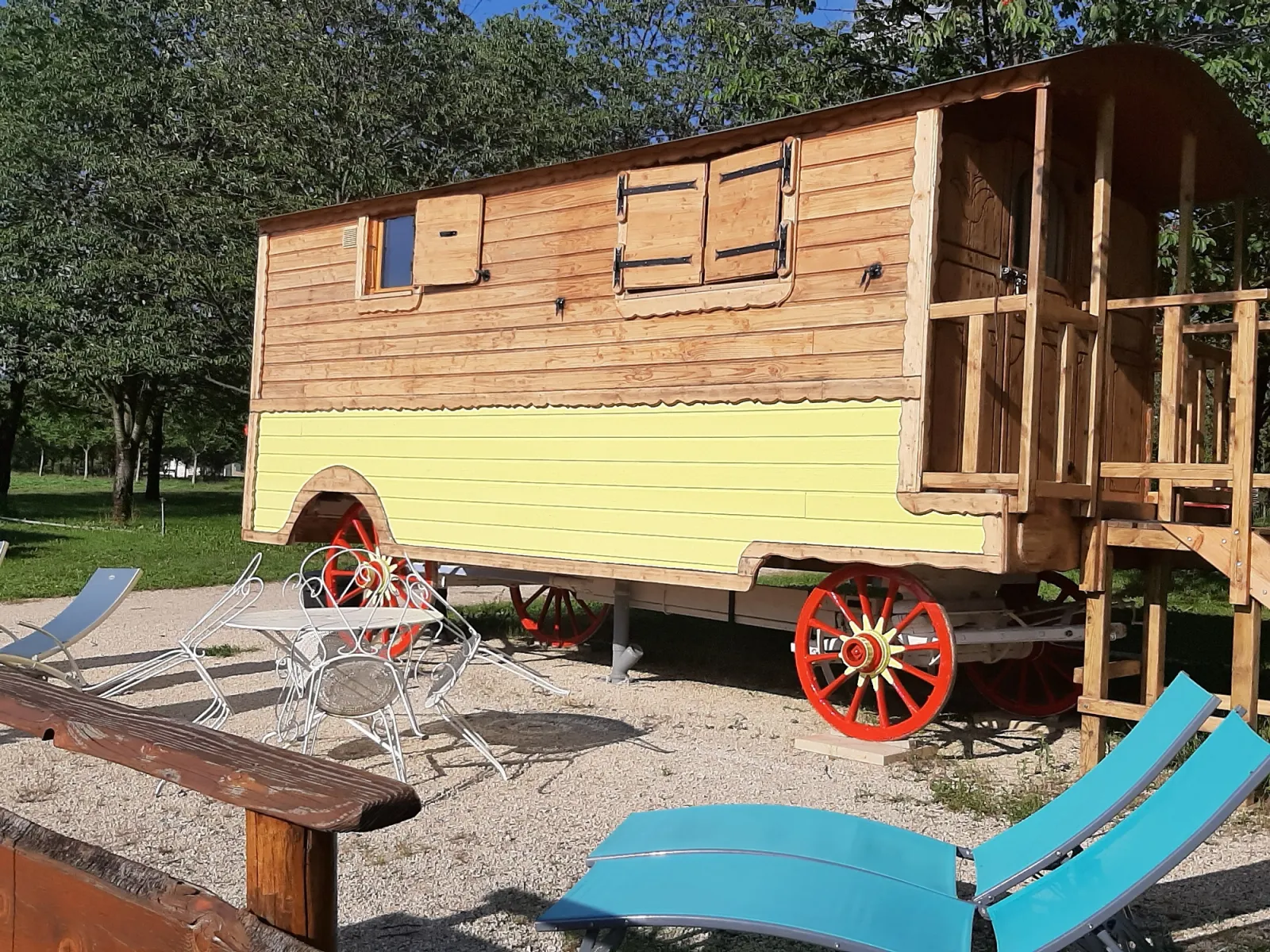 Roulotte Maquisarde à Saint-Jean-en-Royans, photo 4