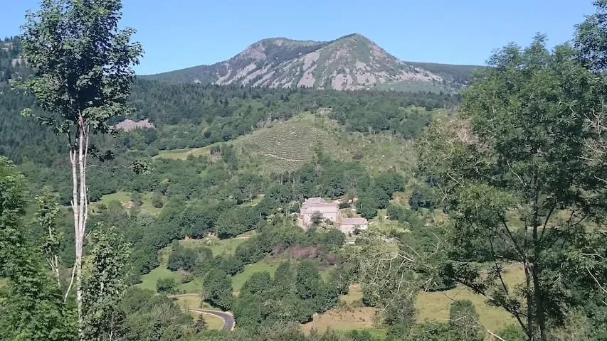 La roulotte nature de Borée, roulotte à Borée