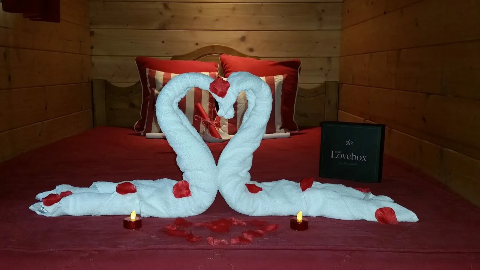 Roulotte Nuit d'Amour & Spa à Vogüé, photo 7