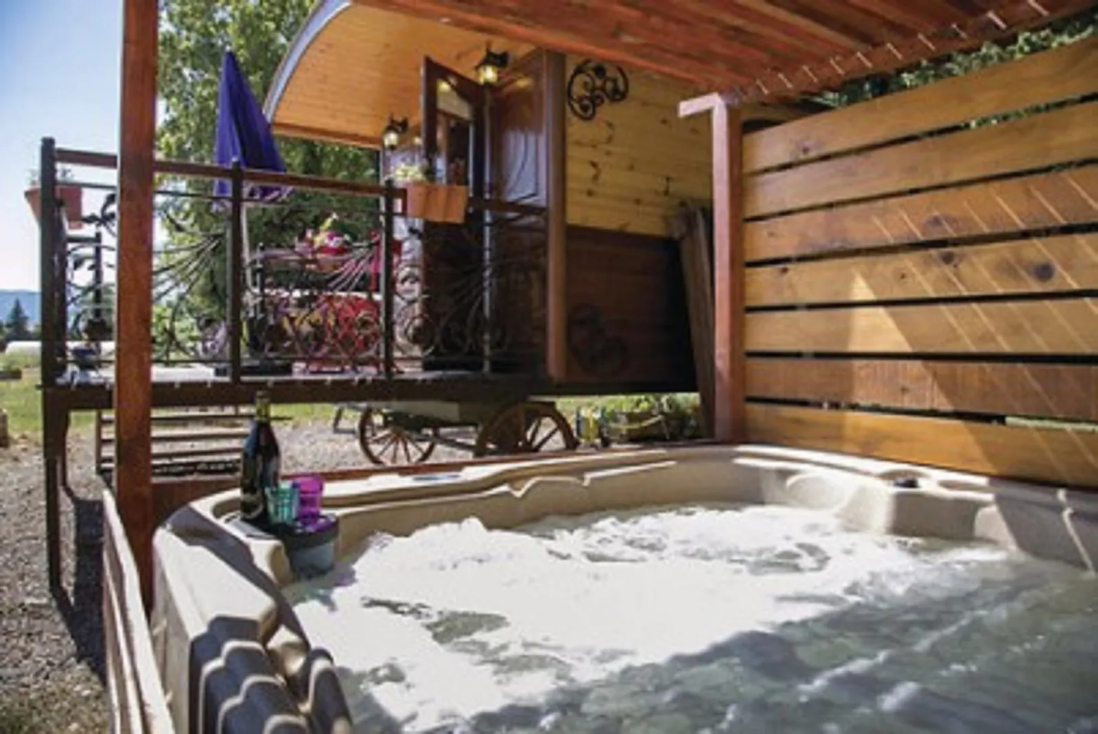 Roulotte Spa bohème du Maraîcher à Elne, photo 2