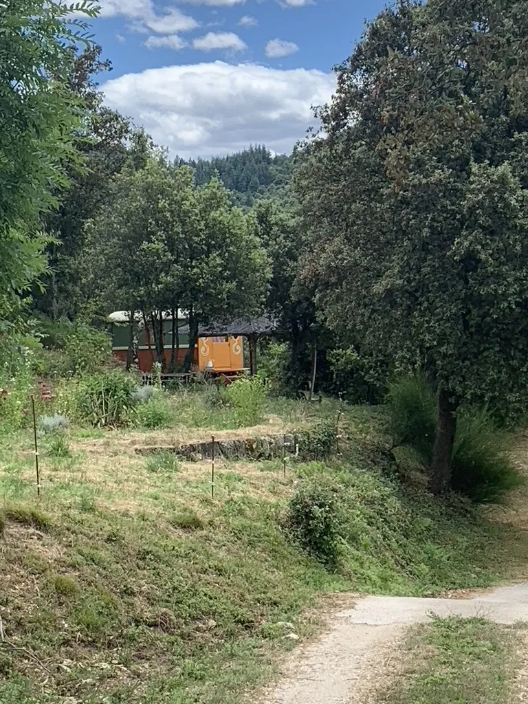 Roulotte tzigane de Lascoutch à Soudorgues, photo 6