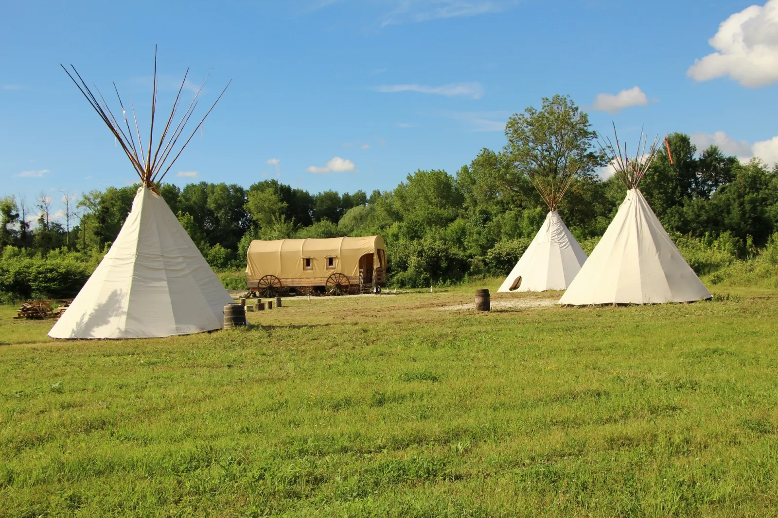 Roulotte Western City à Barberey-Saint-Sulpice, photo 7