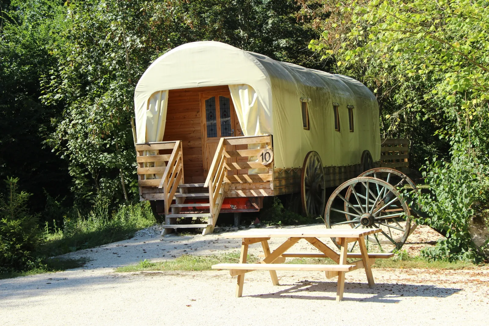 Roulotte Western City n°2 à Barberey-Saint-Sulpice, photo 2
