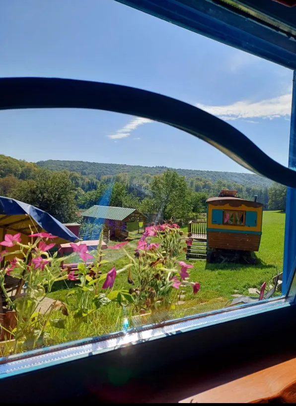 Roulottes à la ferme de Confracourt à Confracourt, photo 5