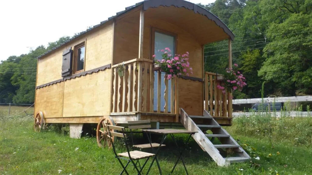 Roulottes Django et Bella, roulotte à Gueberschwihr