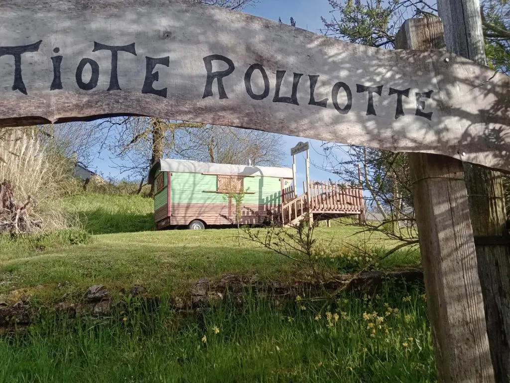 La tiote roulotte, roulotte à Marquigny